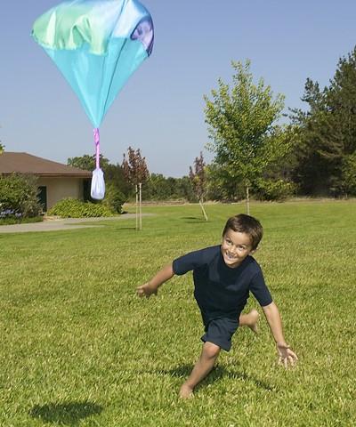 Parachute-Sarahs-silks-acorns-and-twigs