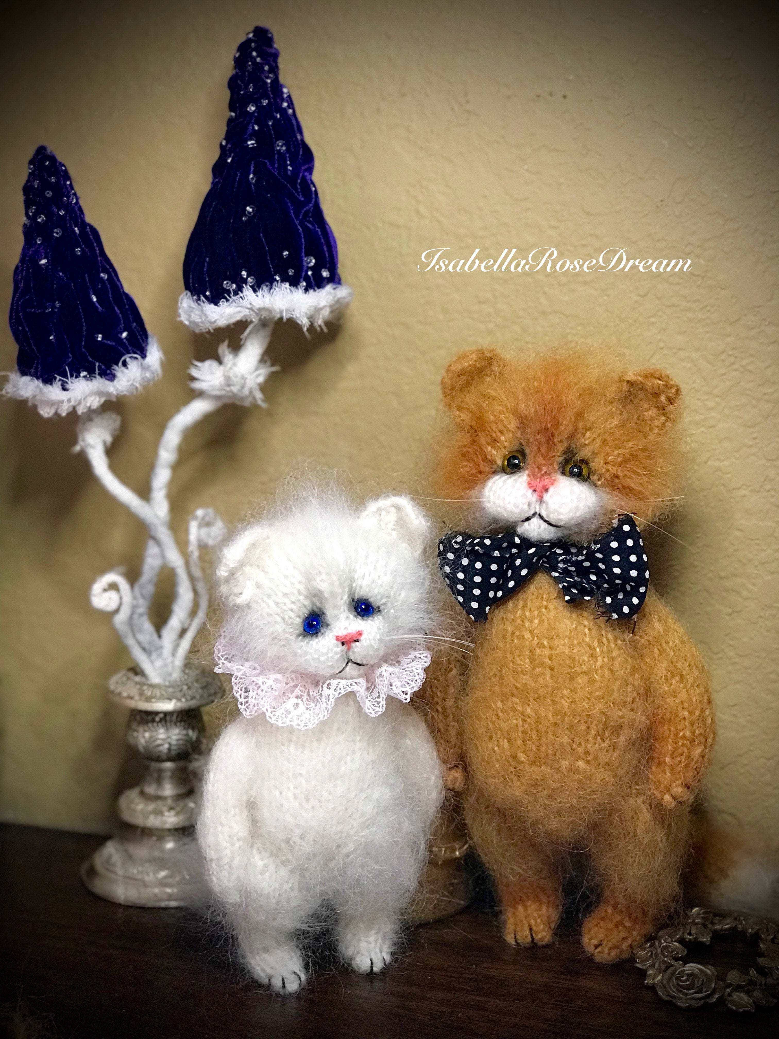 Tonya Isabella Rose Dream Knitted Cats with Dollymo